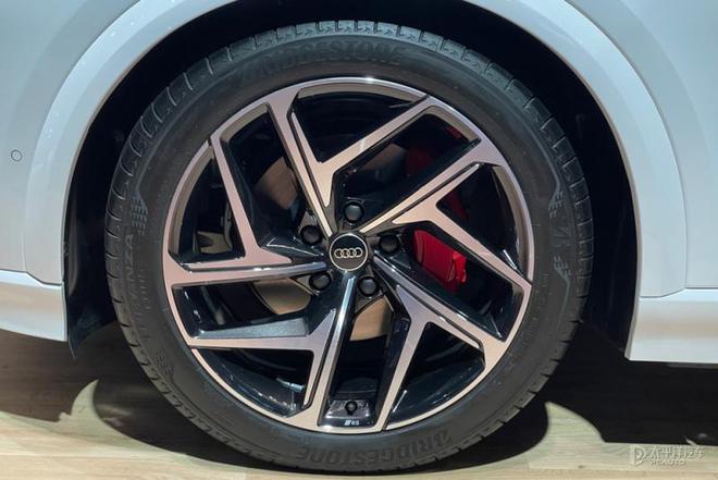 2024巴黎车展：奥迪Q6 e-tron Sportback首发 纯电续航657km(图4)