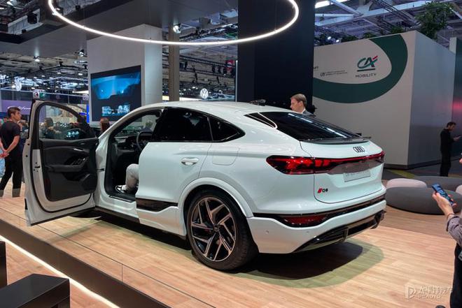 2024巴黎车展：奥迪Q6 e-tron Sportback首发 纯电续航657km(图5)
