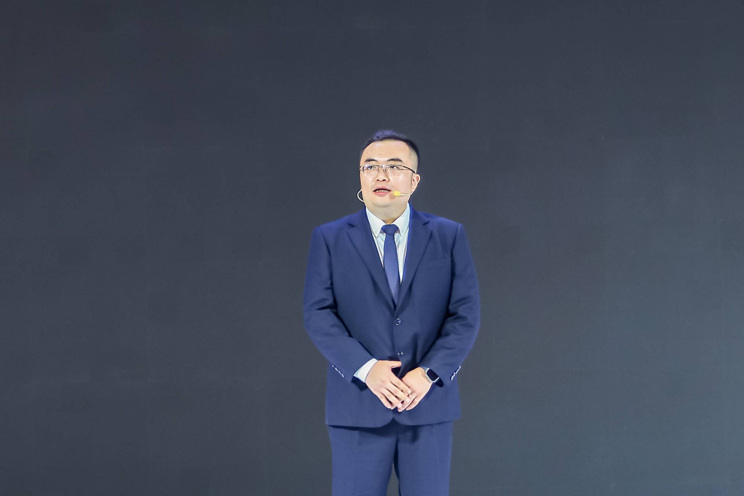 2024年广州车展：一汽丰田bZ3C亮相或将明年年初上市(图5)