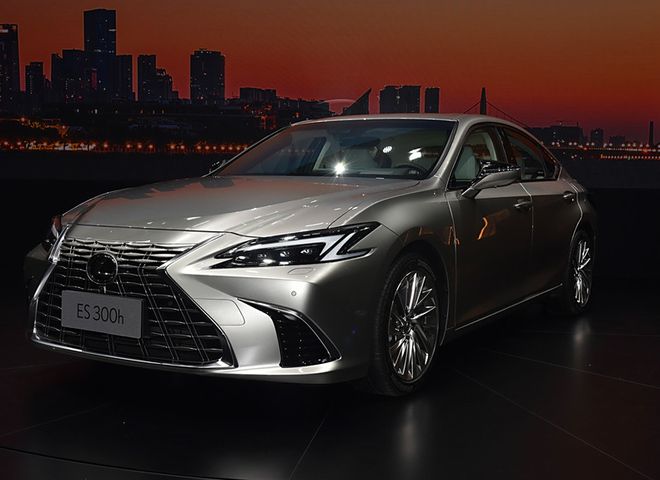2024广州车展聚焦重磅燃油车 部分车价格超百万 你愿意买单吗？(图9)