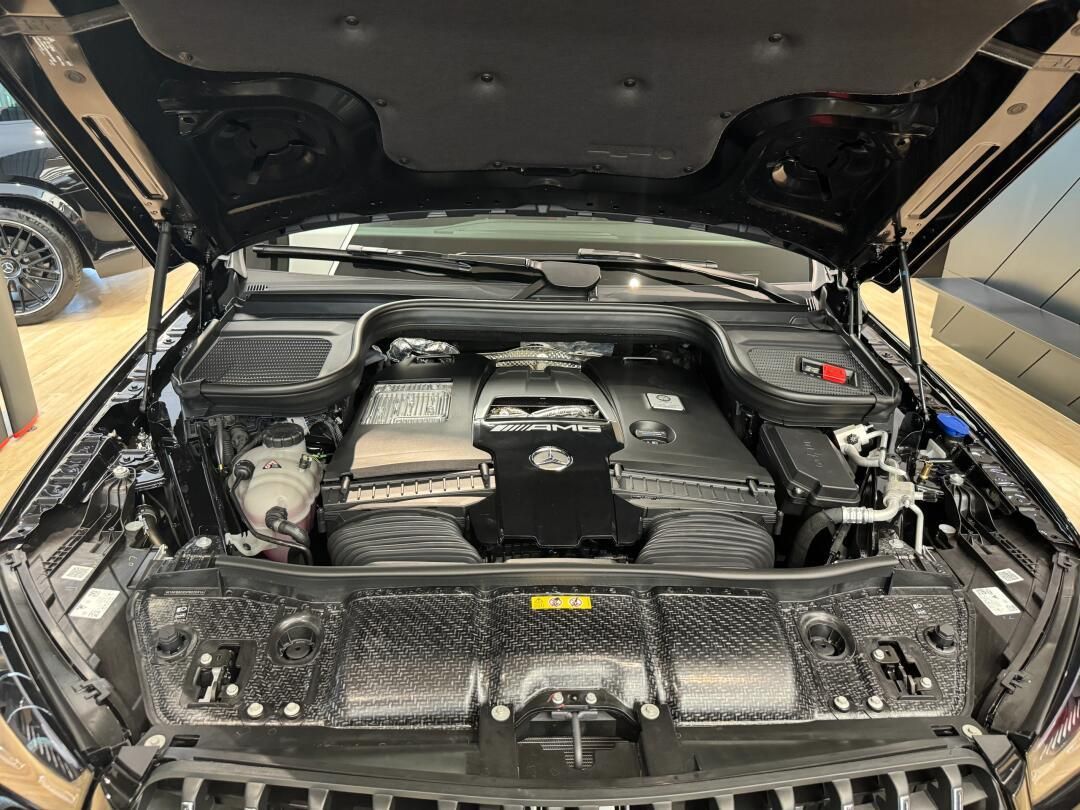 2024款奔驰AMG GLE63S 驾驭激情重塑豪华SUV性能巅峰(图7)