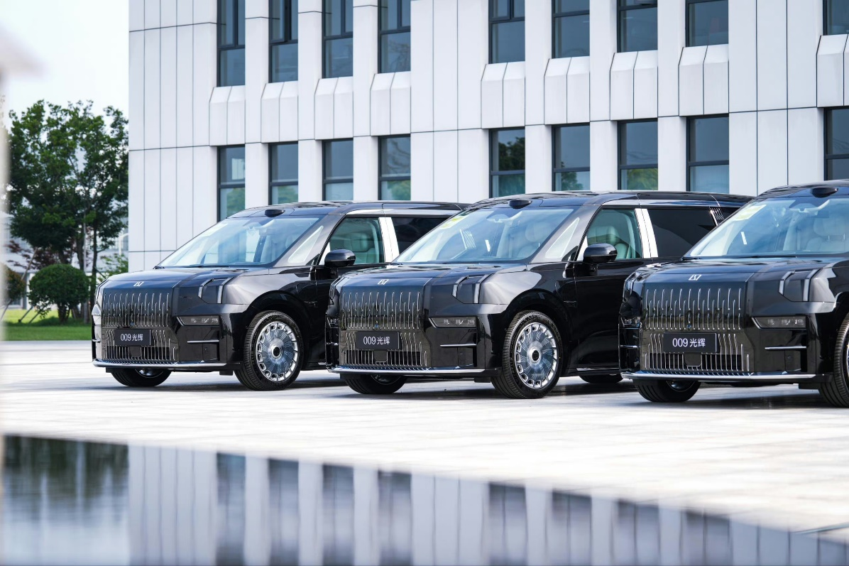 超额完成目标！吉利汽车2024年销量突破217万辆(图4)