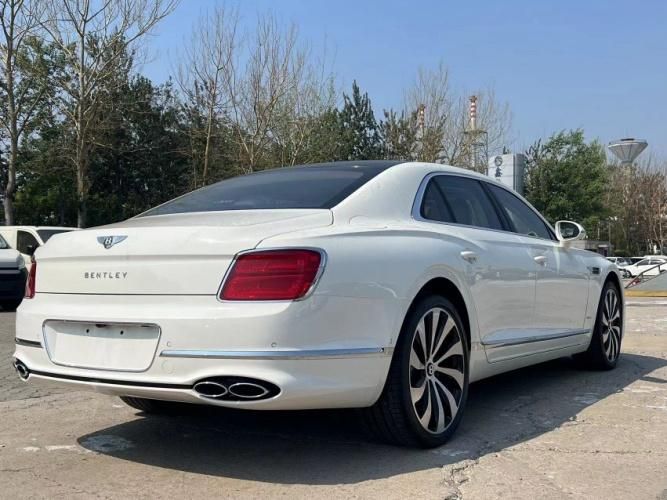 2024款宾利飞驰40T V8 雅度版现车报价配置相关信息(图6)