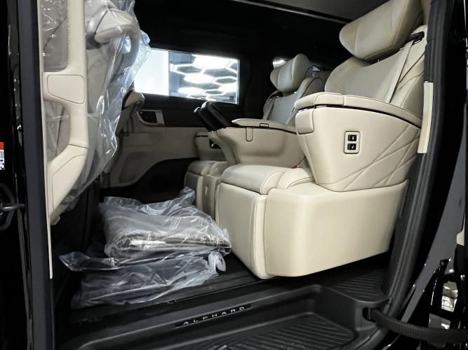 2024款丰田埃尔法混动天津现车颜色齐全销售全国(图4)