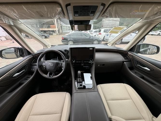 2024款丰田埃尔法七座商务车天津现车热卖中 销售全国(图3)