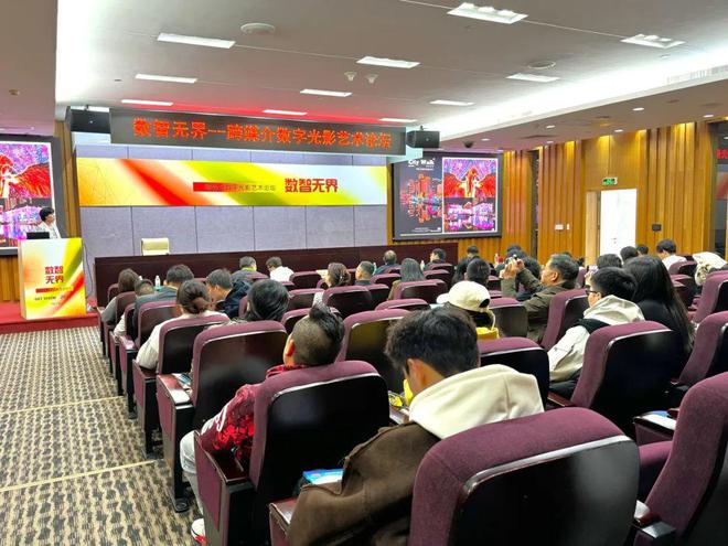 直击2025GETshow首日盛况！全球声光科技盛宴13万平展馆燃爆广州！(图9)