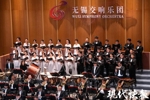 歌剧《波西米亚人》音乐会版精彩上演！无锡交响乐团20242025音乐季收官(图1)