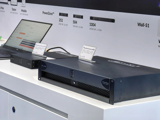 隐居泰国的瞿颖近况曝光：54岁以满头白发惊艳众人住豪宅重组家庭背后故事揭秘(图1)