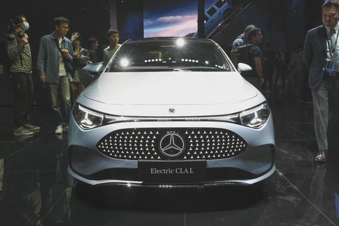 国产上市！全新奔驰CLA EV售249万起(图2)