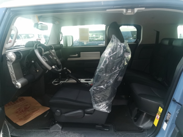 2024款丰田FJ酷路泽 40 GXR 八气 JBL 清仓处理 落地详询(图4)