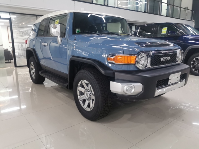 2024款丰田FJ酷路泽 40 GXR 八气 JBL 清仓处理 落地详询(图2)