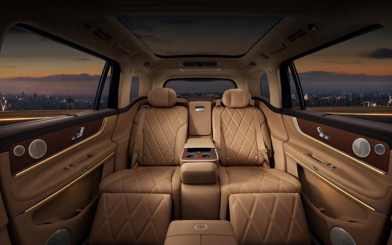 问界M9将亮相WISE2025 商业之王大会诠释智慧出行新范式！(图2)