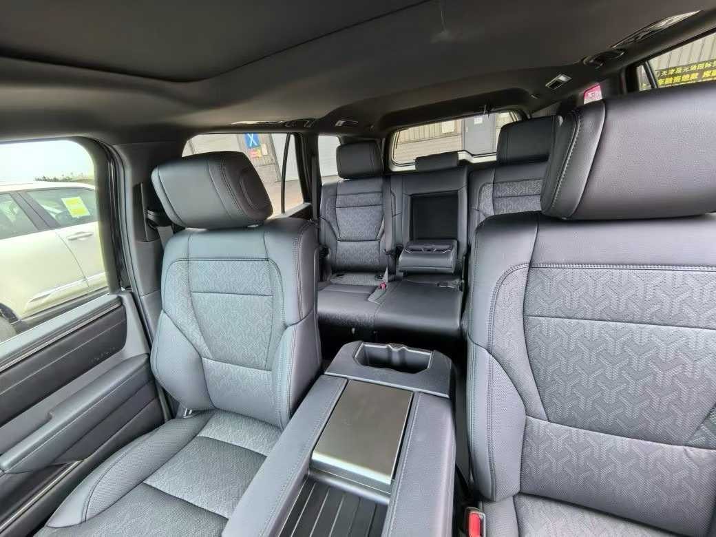 2024款丰田红杉35迅猛大猛兽 移动大沙发(图3)