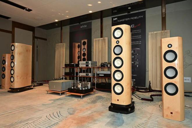 最接近模拟母带音质的数字音源加拿大MF NADAC三件套震撼登场(图1)