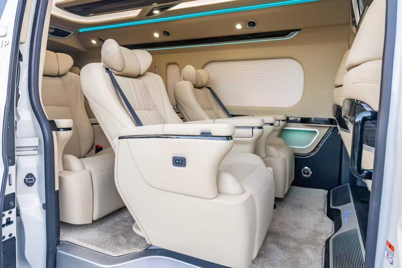 丰田海狮7座商务车2024款丰田海狮报价 售全国(图3)