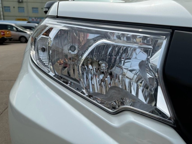 2024款霸道2700 TX 铝轮 底挂 无天窗 港口现车钜惠来袭(图5)