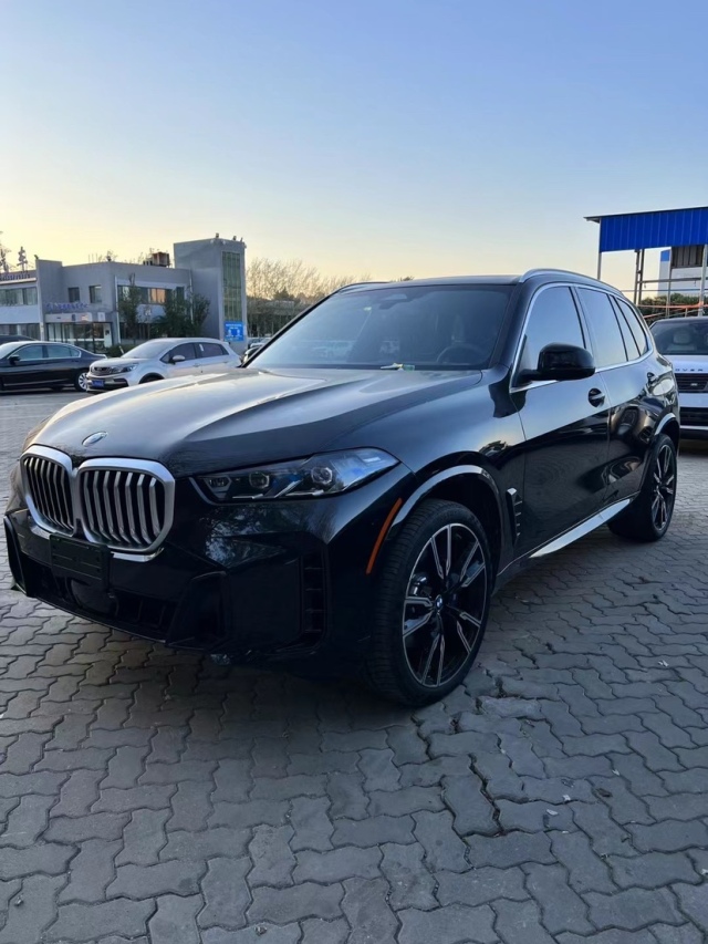 2024款宝马X5 30T XLine本家现车 现车清仓处理(图4)
