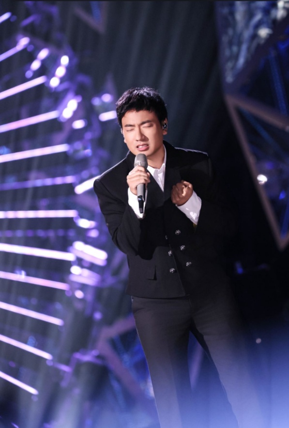 乘车推荐慈溪到遂平豪华客车客车配备车载音响系统2024(图1)