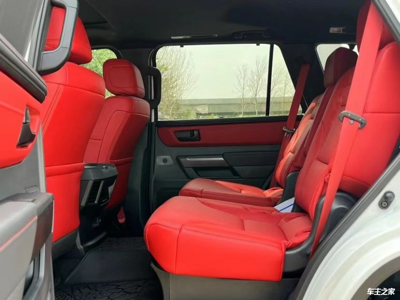 2024款丰田红杉 全新一代14X万闪亮登场 绝版SUV！(图4)