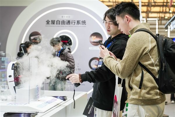 定义清洁60时代！萤石Stella星辰系列 以双擎双热+世界模型破局行业痛点(图4)