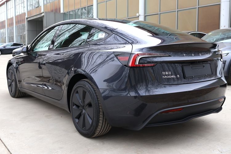 特斯拉Model 3车型配置盘点：入门级最受欢迎(图4)