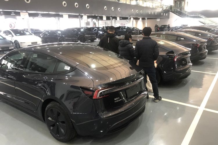 特斯拉Model 3车型配置盘点：入门级最受欢迎(图7)