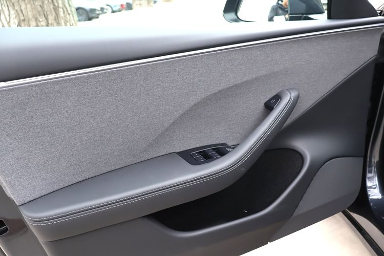 特斯拉Model 3车型配置盘点：入门级最受欢迎(图15)