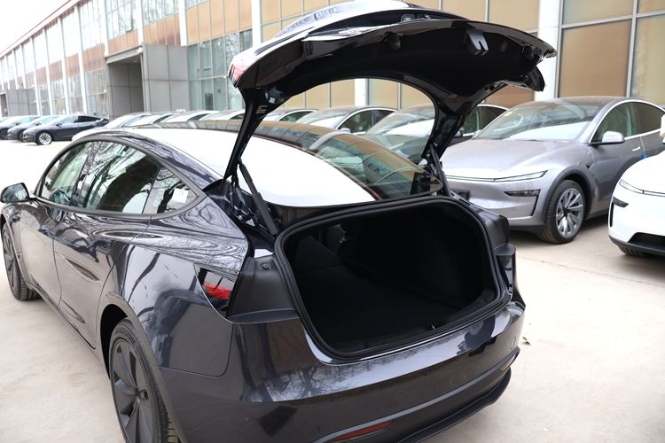 特斯拉Model 3车型配置盘点：入门级最受欢迎(图30)