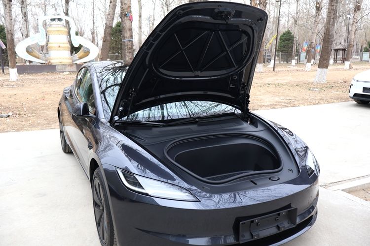 特斯拉Model 3车型配置盘点：入门级最受欢迎(图32)