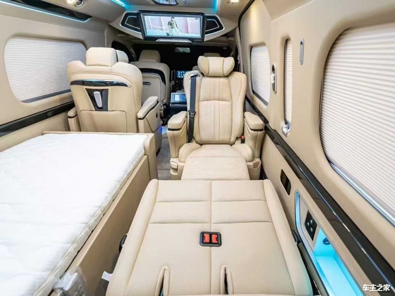 2024款全新丰田海狮中东版到店初步体验(图3)