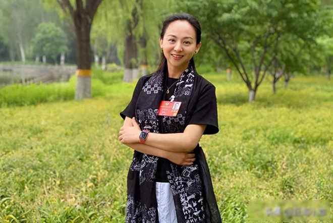 她还在跳舞聋哑人却成了舞台主角身体比声音更会说话(图5)